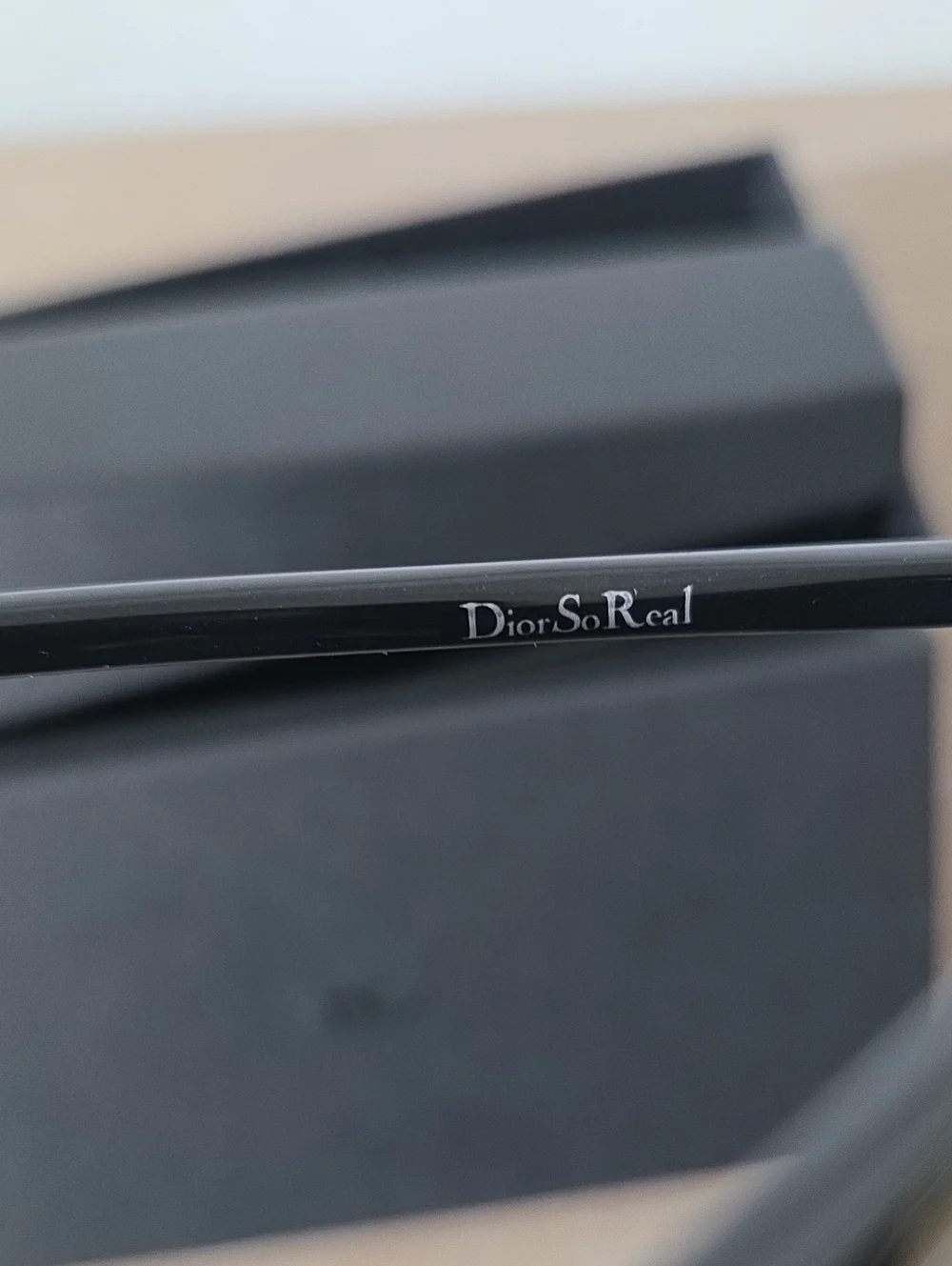 Dior SO REAL Sunglasses in GOLD - Picture 3 of 6